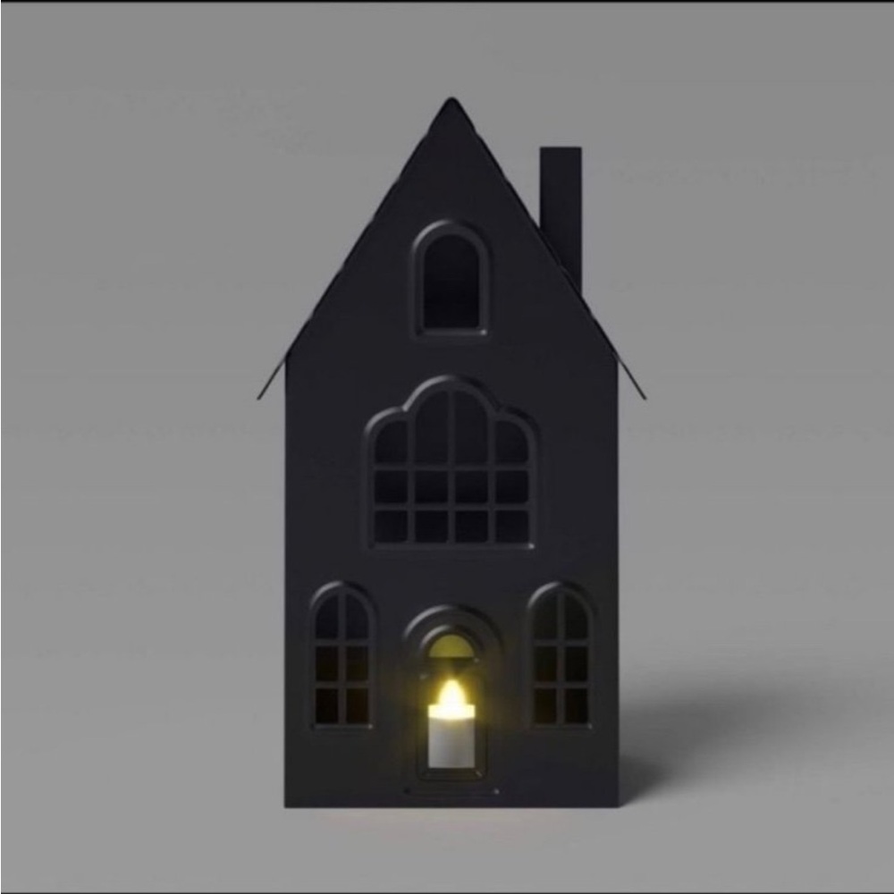 Black Metal Lit Haunted House -
Hyde & Eek! Boutique